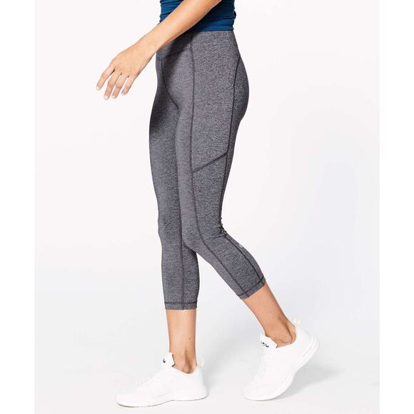 LULULEMON Speed Up Crop (21") Size 2 Heathered Black - Picture 4 of 8